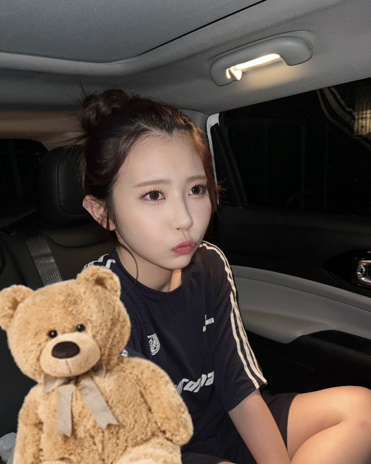 少了瀏海、依舊超可愛！人氣女優 葵いぶき 一改過往髮型，罕見公開 