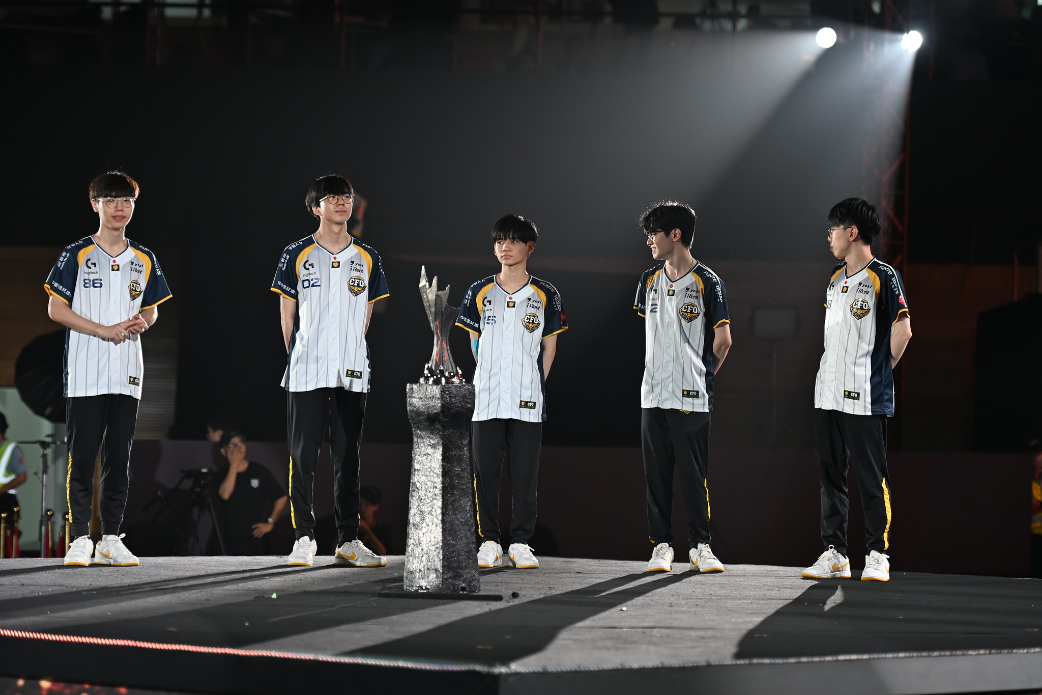 《英雄聯盟》LCP 冠軍隊伍 CFO 即將向世界發起挑戰！車長：「小心會飛的牡蠣，因為很可怕！」