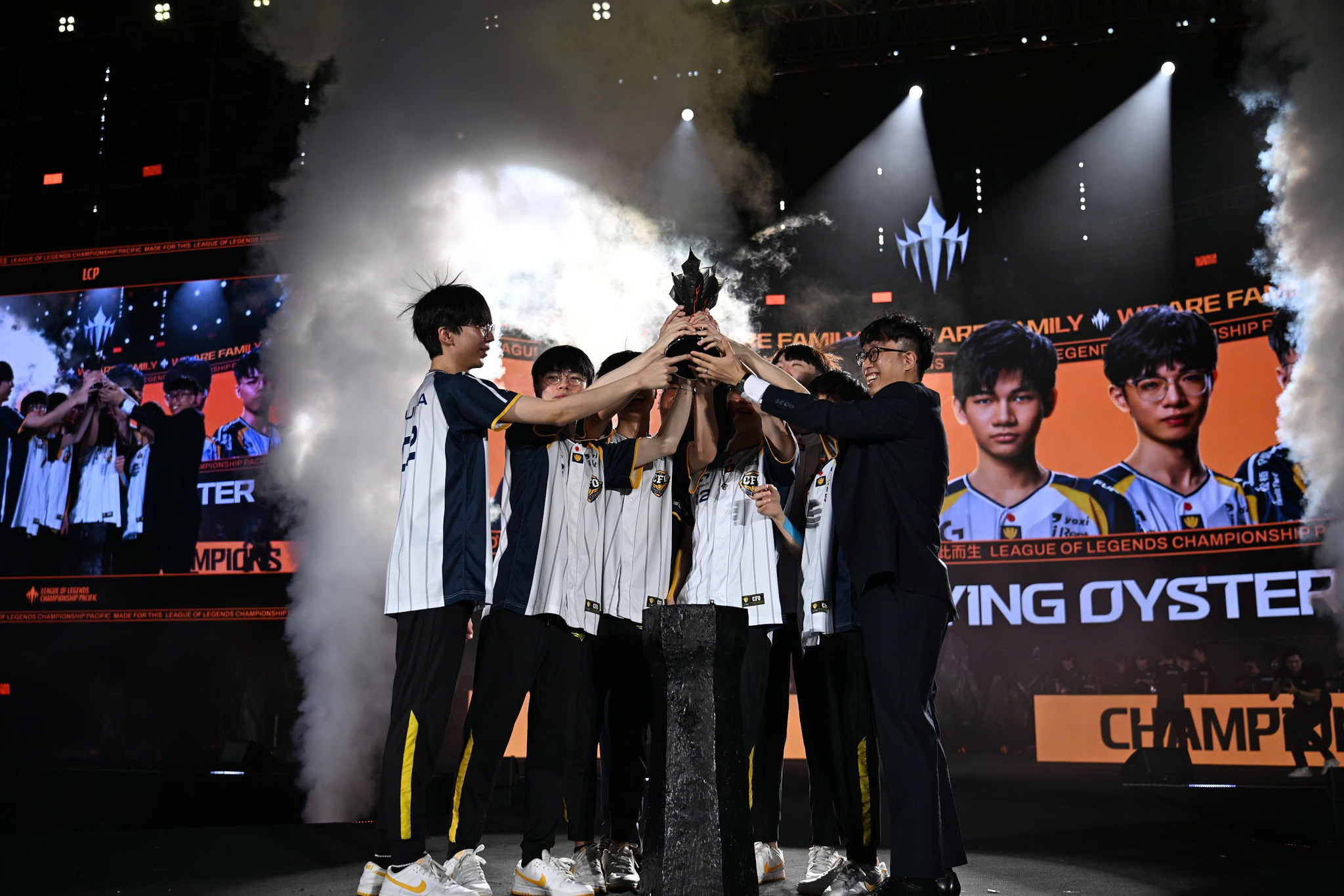 《英雄聯盟》LCP 冠軍隊伍 CFO 即將向世界發起挑戰！車長：「小心會飛的牡蠣，因為很可怕！」