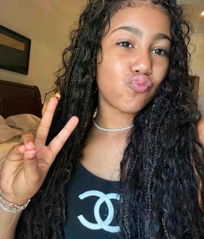 Ye 公開「最新背叛者名單」，海綿寶寶派大星、希特勒竟上榜