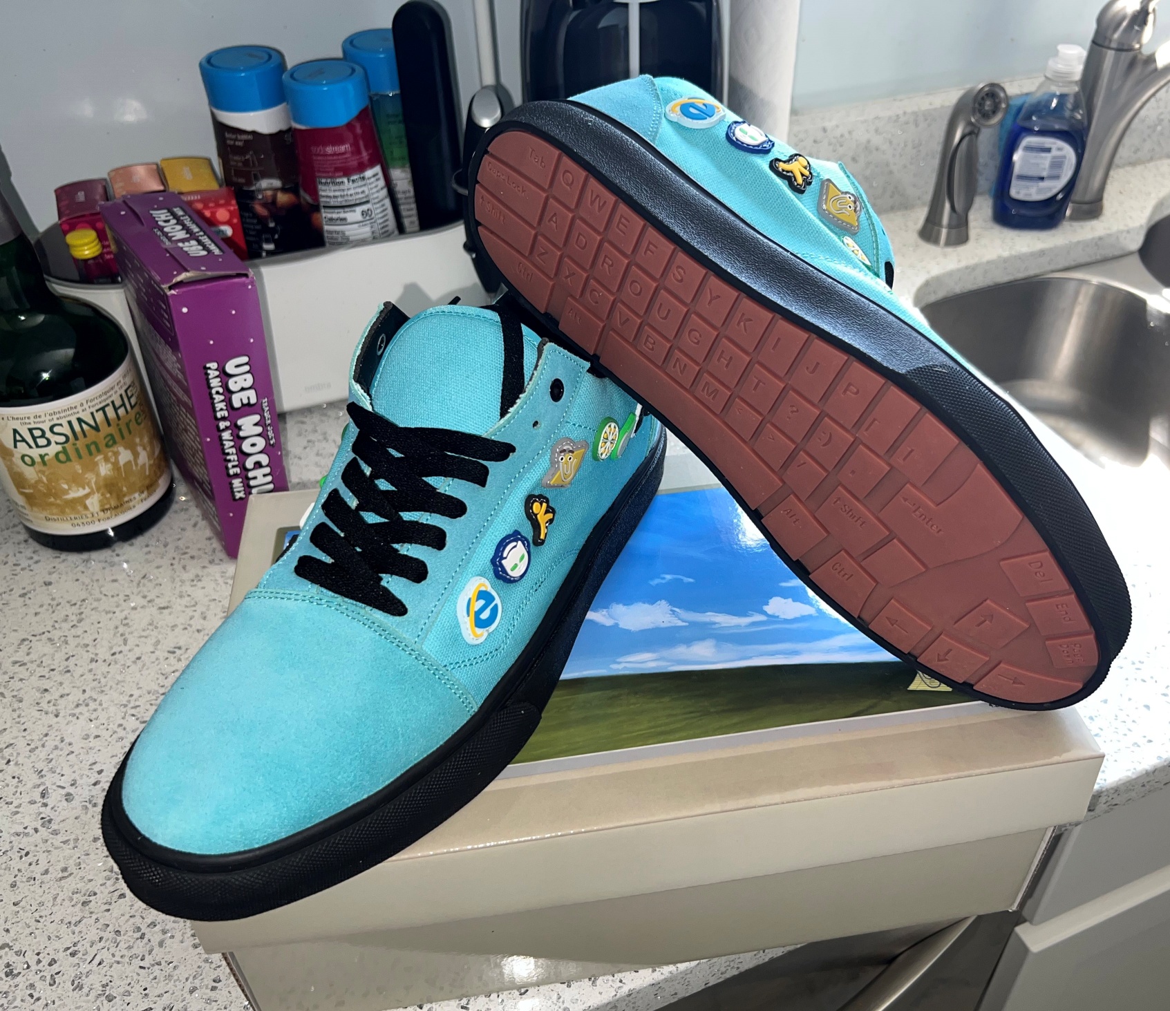 注意看這個男人太狠了！竟直接把戰鬥陀螺繫在皮帶上！