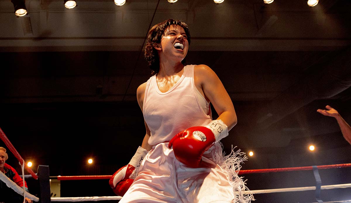 嘗試更具深度的角色！「性感女神」席德妮史威尼化身 WBC 女拳擊手，新片將於今年 11 月上映