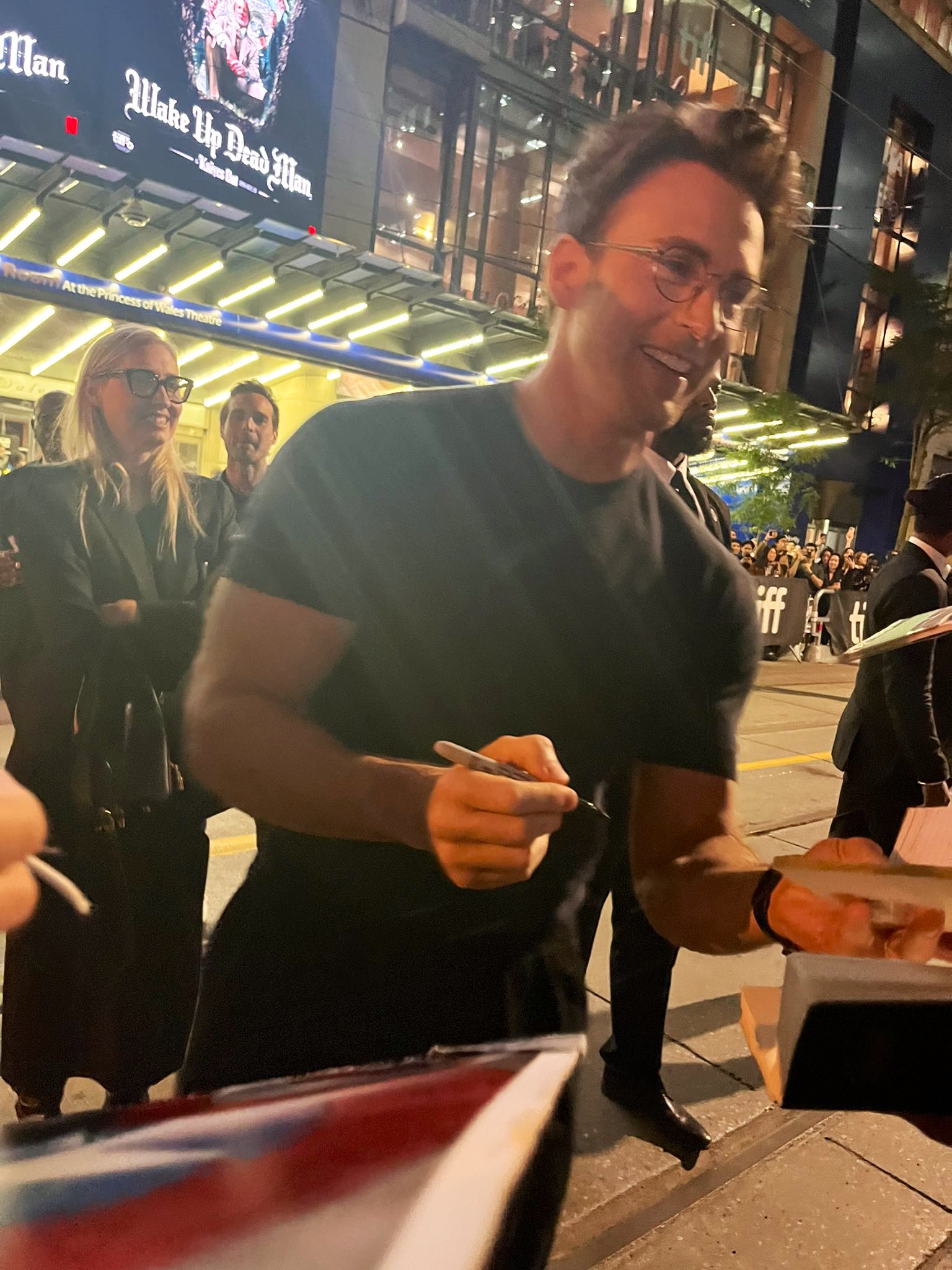 克里斯伊凡出席多倫多國際影展，精壯身材重返「美國隊長」時期的巔峰狀態