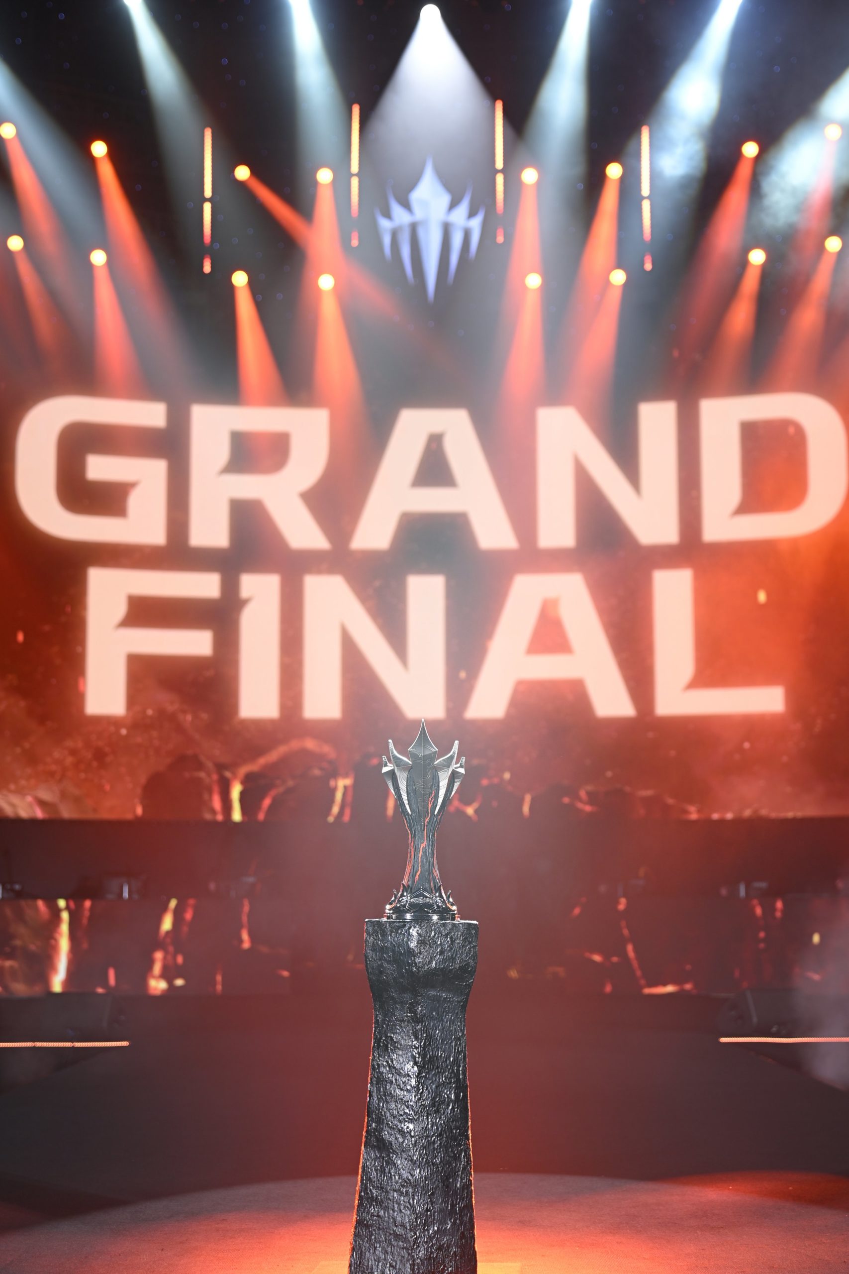 《英雄聯盟》LCP 冠軍隊伍 CFO 即將向世界發起挑戰！車長：「小心會飛的牡蠣，因為很可怕！」