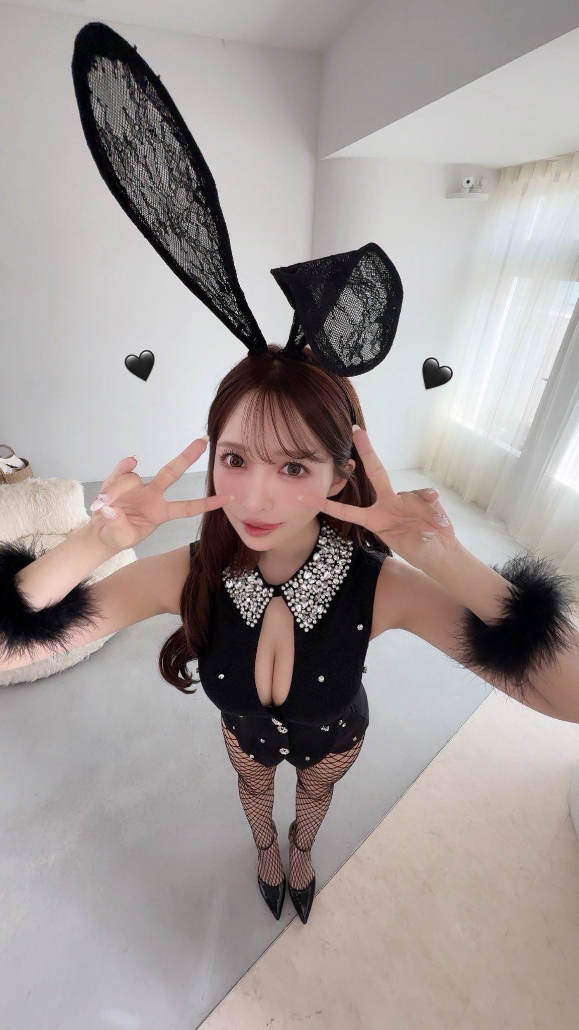 三上悠亞大方露出丁字褲！完美蜜桃臀全被看光　秒吸 6.3 萬人按讚朝聖