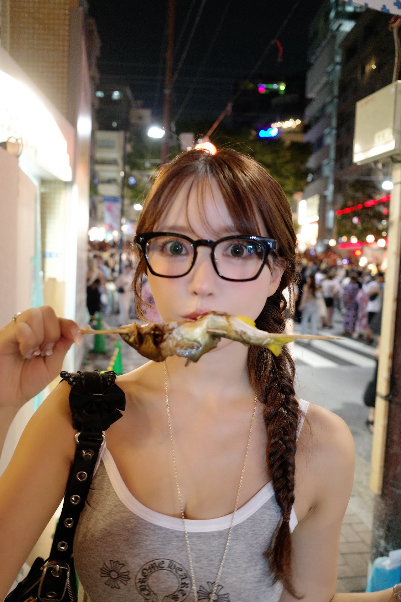 三上悠亞大方露出丁字褲！完美蜜桃臀全被看光　秒吸 6.3 萬人按讚朝聖