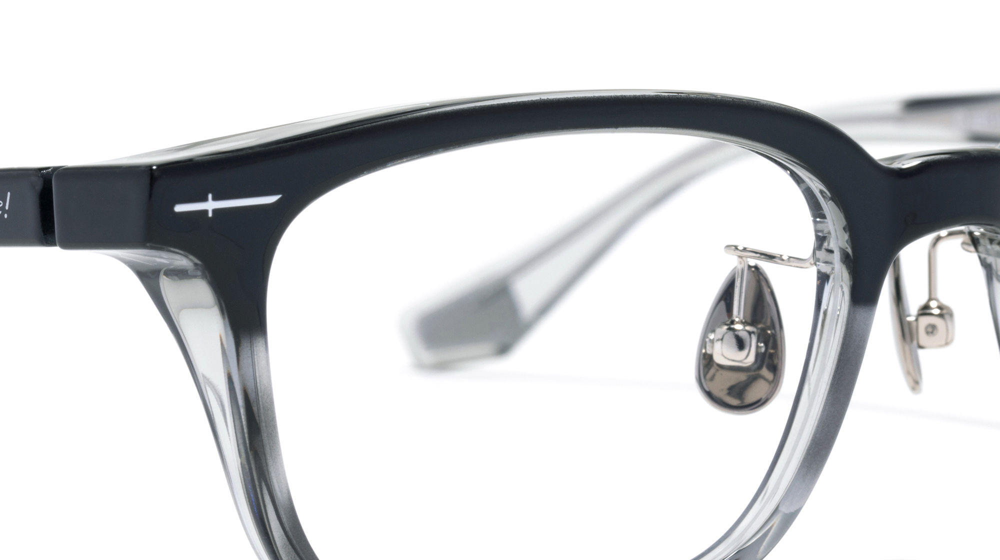 JINS x 鏈鋸人聯名眼鏡強勢登台！「我會把我的心給你，作為交換……讓我看看你的眼鏡！」