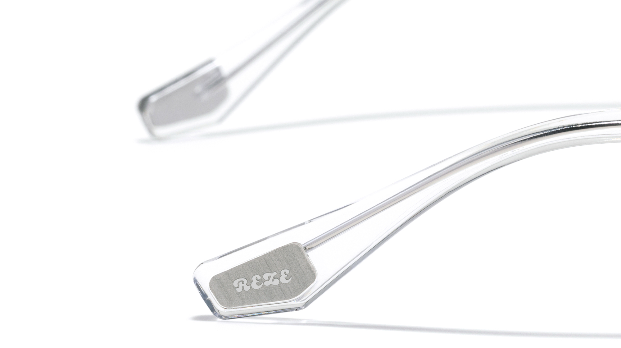 JINS x 鏈鋸人聯名眼鏡強勢登台！「我會把我的心給你，作為交換……讓我看看你的眼鏡！」