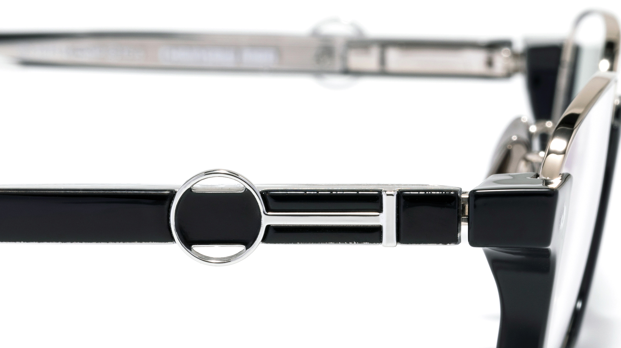 JINS x 鏈鋸人聯名眼鏡強勢登台！「我會把我的心給你，作為交換……讓我看看你的眼鏡！」