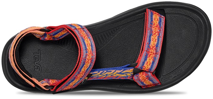 經典不只是復刻！Teva 聯手 Sean Wotherspoon ，限量系列翻玩出全新繽紛配色