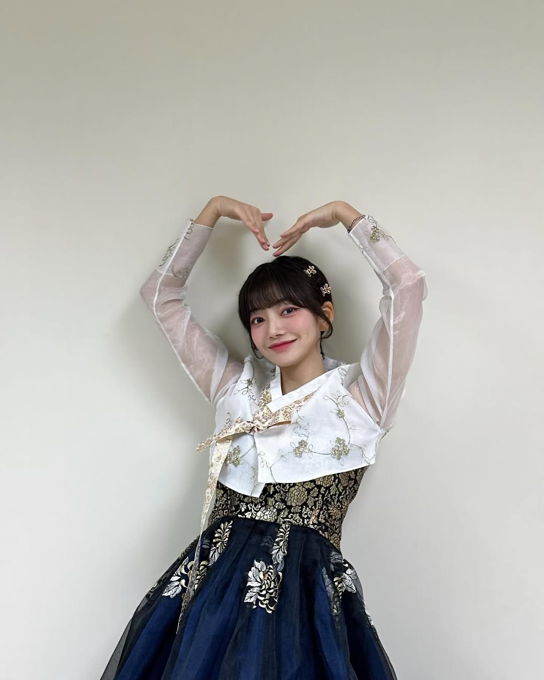 「桃氣女孩」迎來最新韓援！認識 25 歲現役啦啦隊長「朴昭映」，招牌笑眼電力十足！