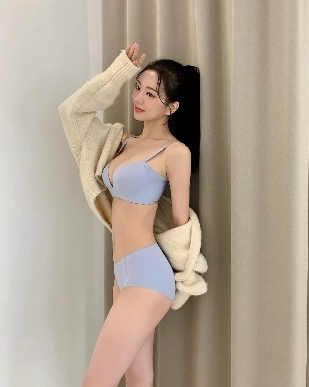 模特兒界 Karina！南韓網紅「李怡丹」明星臉爆紅，比基尼寫真超火辣！