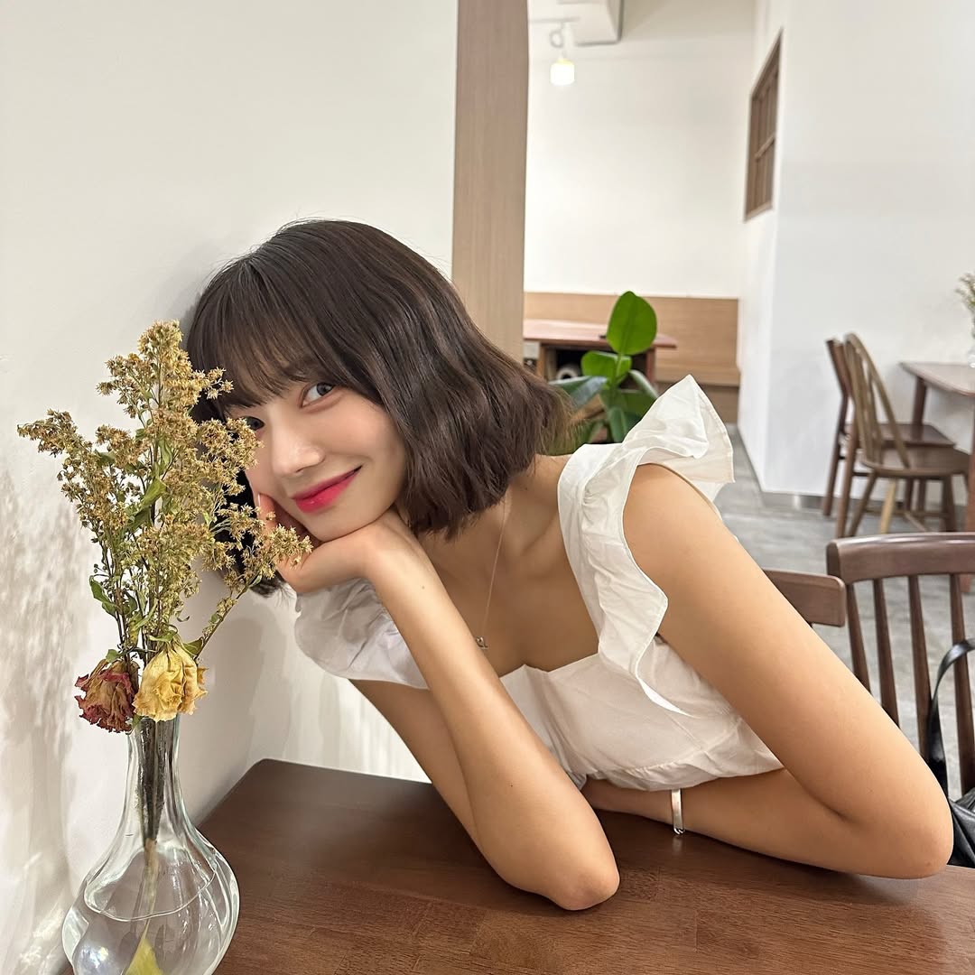 「桃氣女孩」迎來最新韓援！認識 25 歲現役啦啦隊長「朴昭映」，招牌笑眼電力十足！