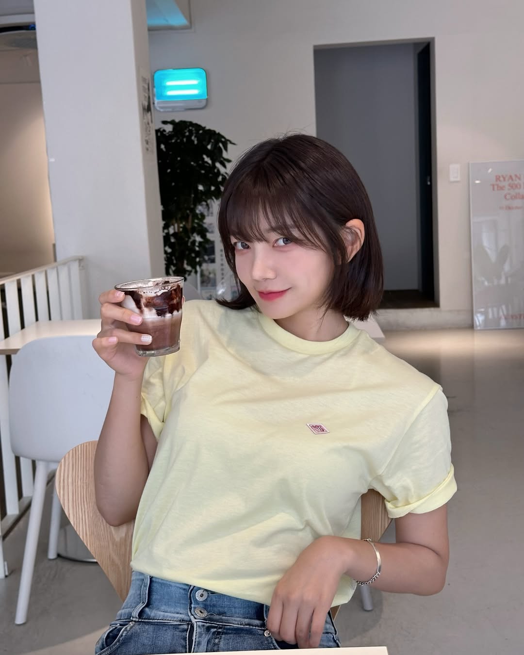 「桃氣女孩」迎來最新韓援！認識 25 歲現役啦啦隊長「朴昭映」，招牌笑眼電力十足！