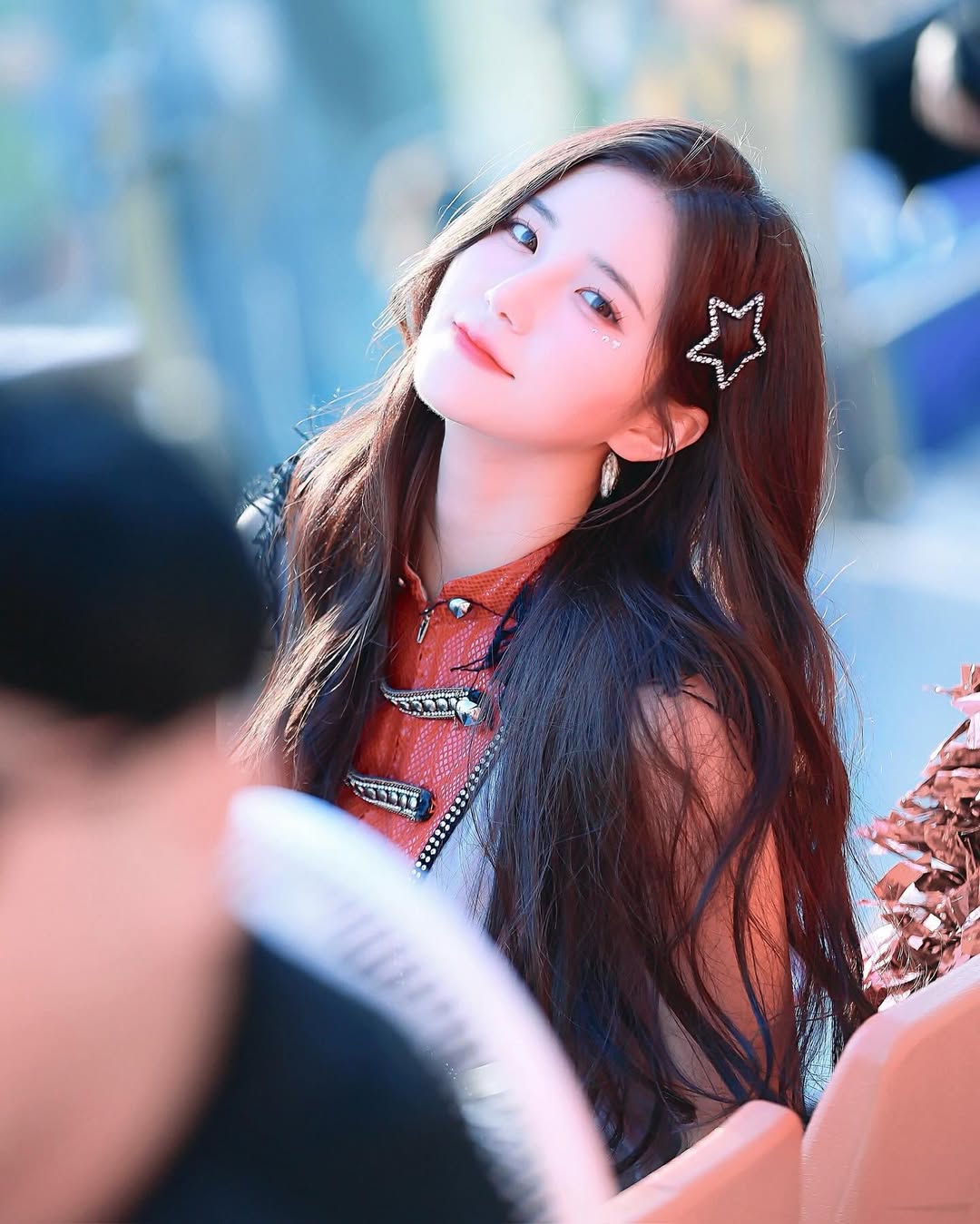 「最頂啦啦隊」金海莉出沒桃園街頭！為亞洲職棒交流賽首次訪台，過往曾是女團偶像！