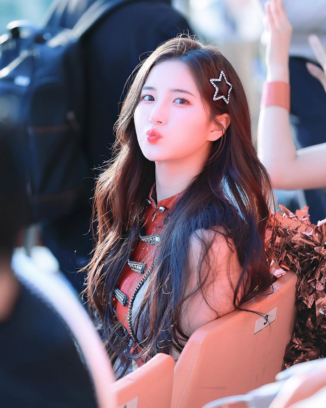 「最頂啦啦隊」金海莉出沒桃園街頭！為亞洲職棒交流賽首次訪台，過往曾是女團偶像！