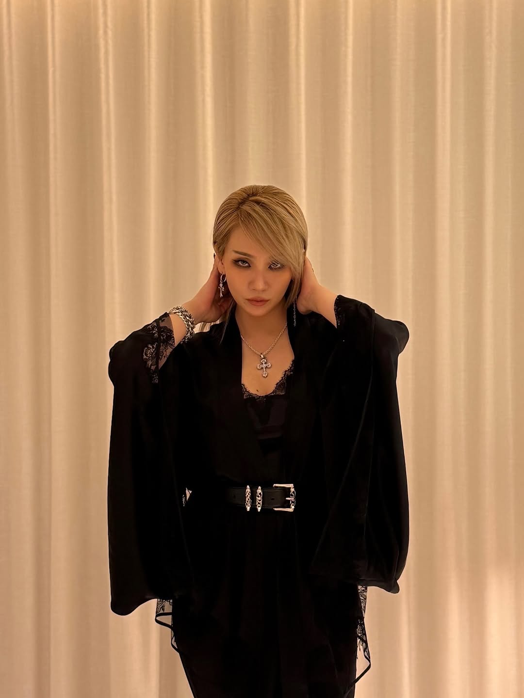 南韓一人經紀公司接連出事！2NE1 隊長 CL 也被爆未依規登記，官方緊急回應！