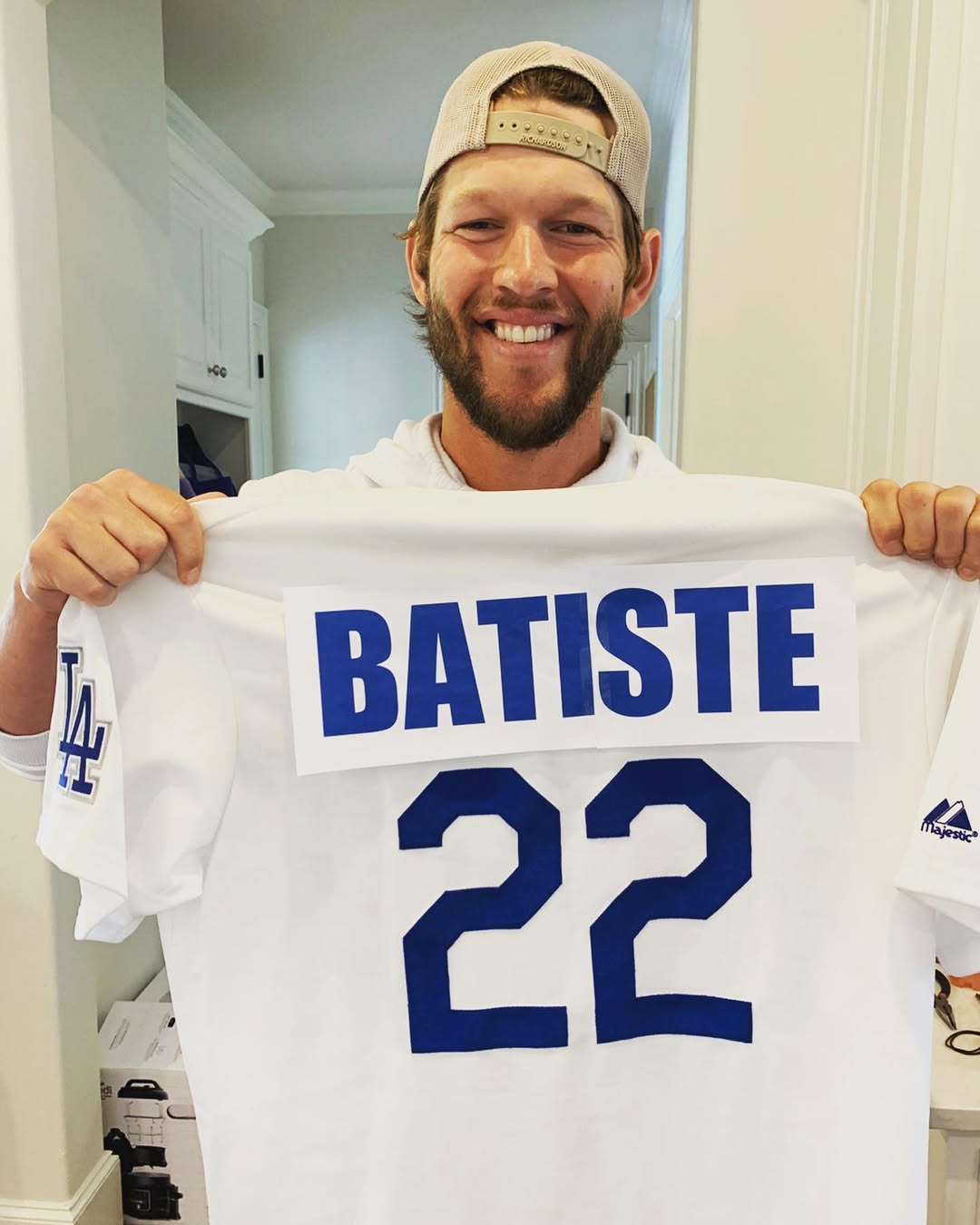 道奇傳奇球星「書僮」克蕭宣布退休！記者會上哽咽稱：現在就是時候了