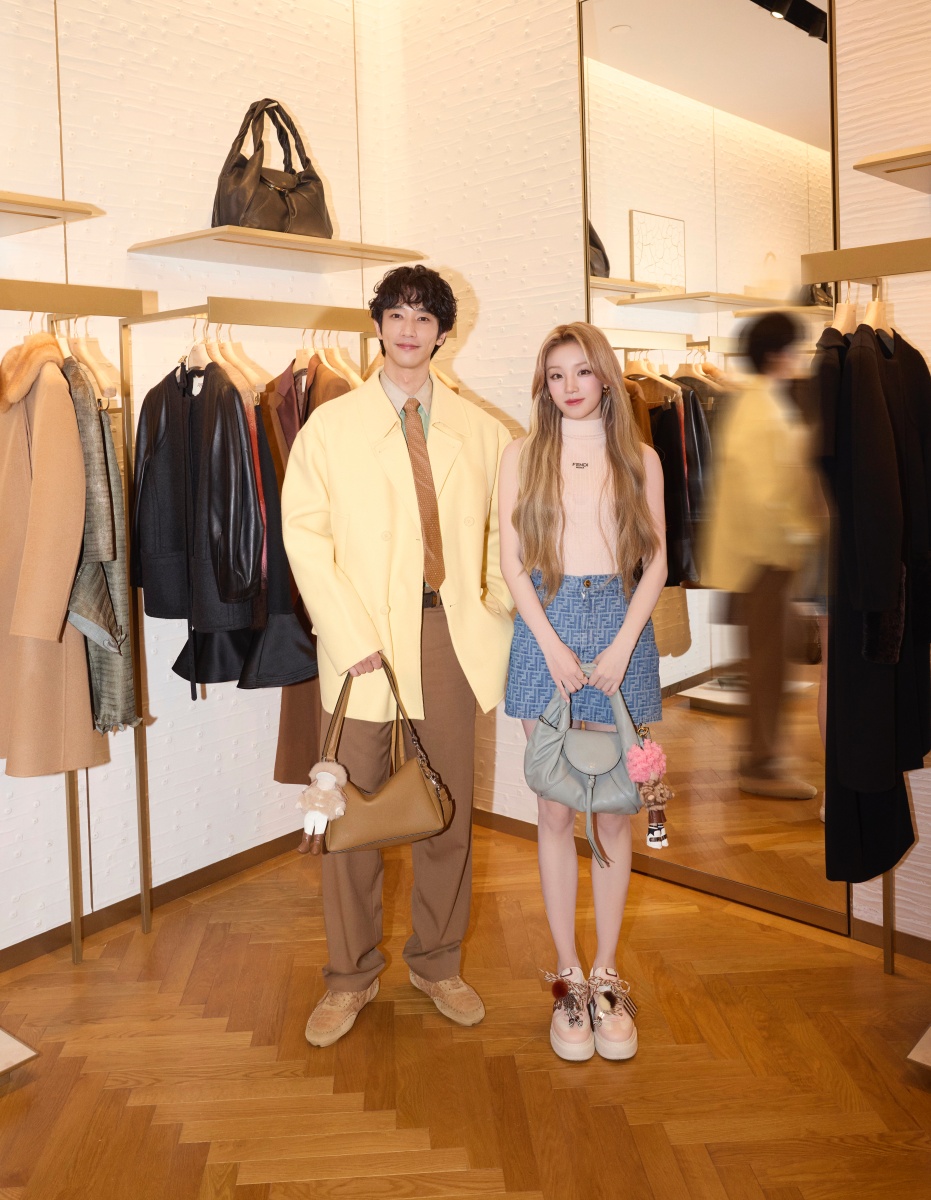 宋雨琦現身 101 一同歡慶 FENDI 秋冬系列，朝聖期間限定 FENDI BFF House ！