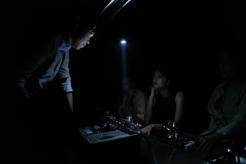 微醺宇宙南漂登場！「微醺大飯店」落腳高雄哈瑪星，9m88獻聲打造靈魂級沉浸體驗