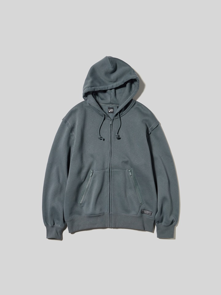 GU x UNDERCOVER 聯名系列「UG」再度來襲！從服飾、配件到靴款全系列　用趣味解構重新詮釋經典