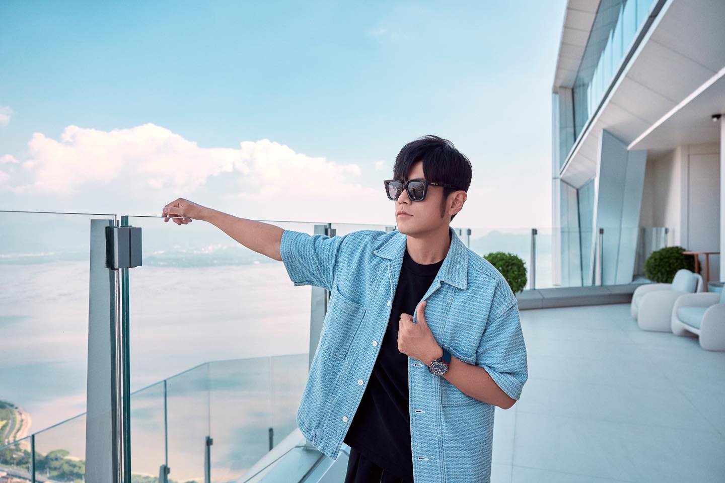 太反常？周杰倫突公開協尋「魔術師好友」還退追稱：給了一堆藉口，我也都相信