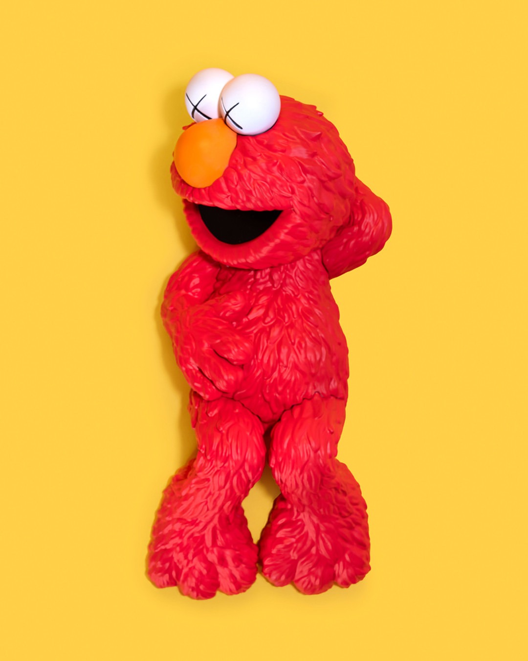 再次夢幻聯動！KAWS x《芝麻街》搪胶公仔系列發布