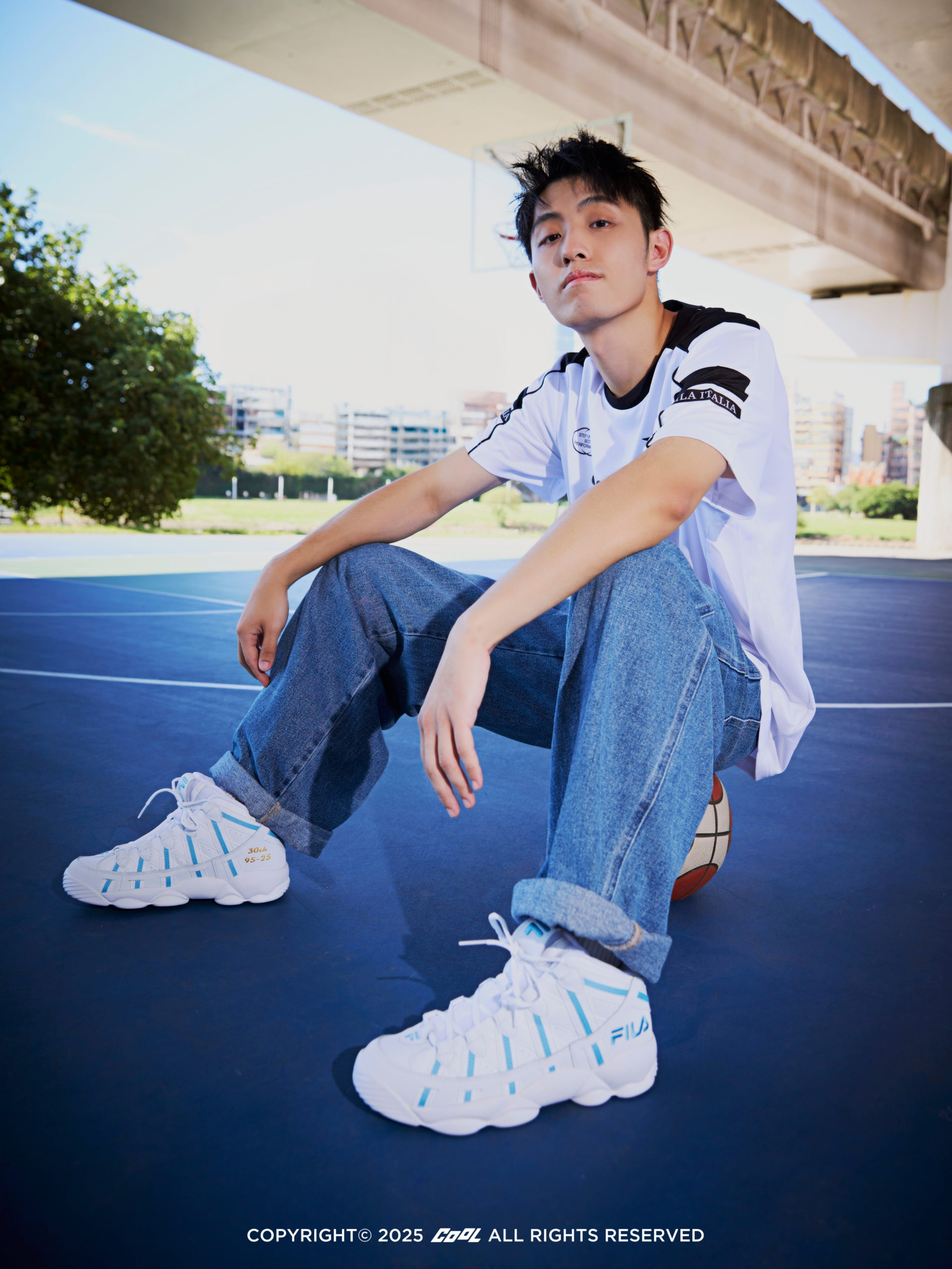 連 2PAC 都抵擋不了的魅力！90s 經典復刻、30 週年紀念款 FILA GRANT HILL & SPAGHETTI 實至名歸！