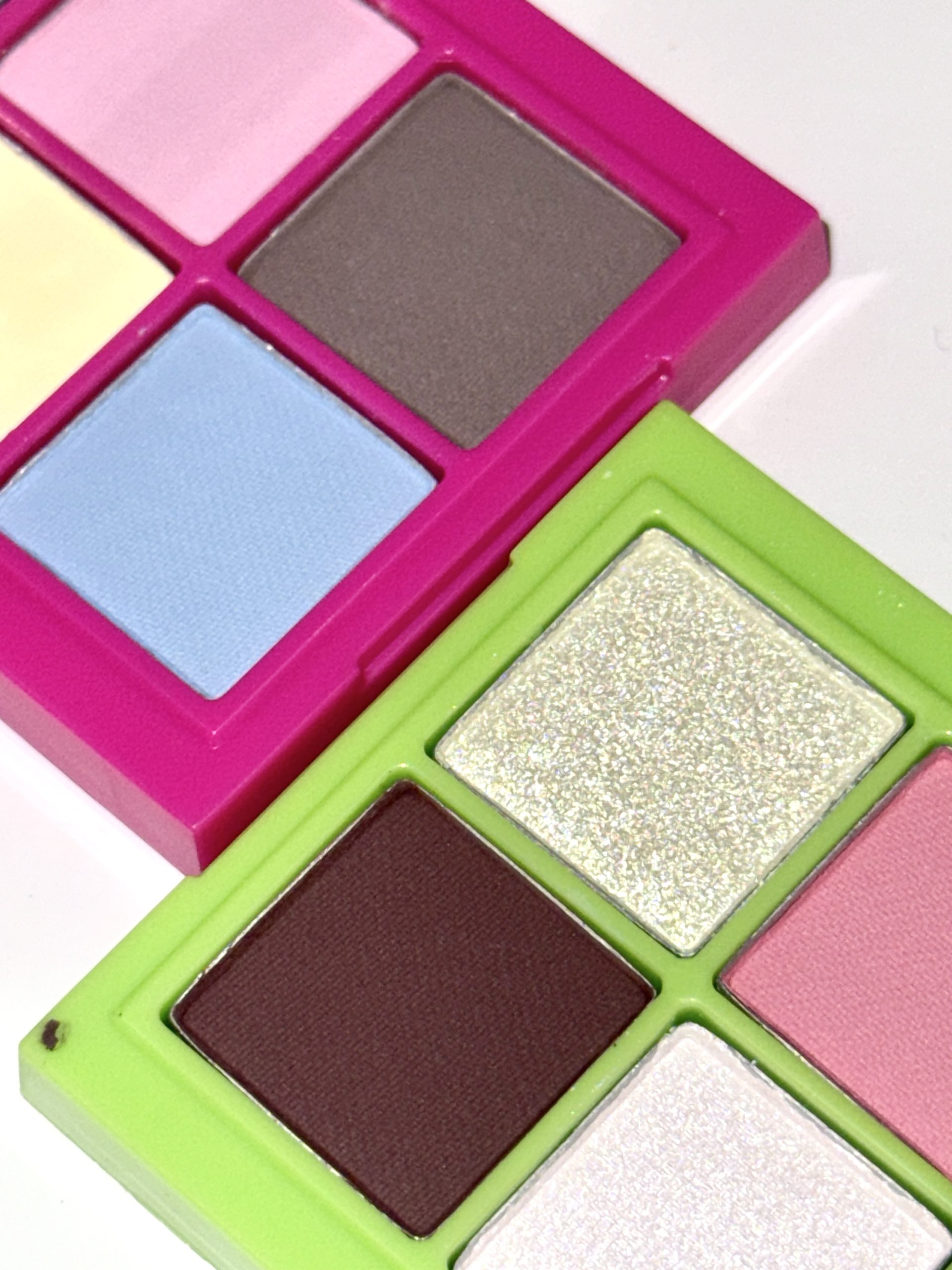 GD愛貓衝進彩妝圈！ZO&FRIENDS×rom&nd聯名超萌登場，眼影、唇彩...美妝控荷包已陣亡！