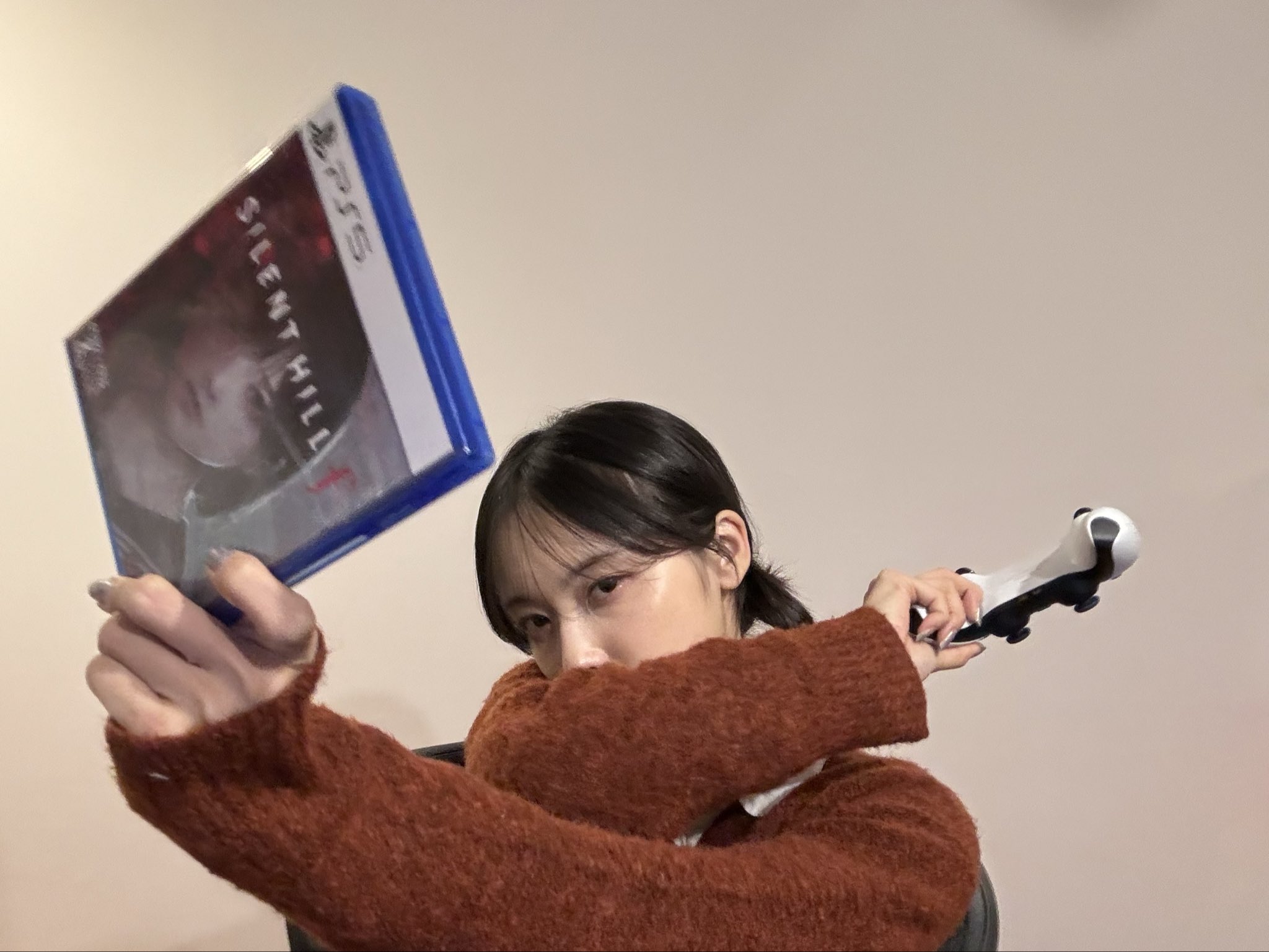 反應真的太可愛！《沉默之丘f》「雛子」本尊「加藤小夏」實況太紅，短短幾天訂閱數已逼近 20 萬