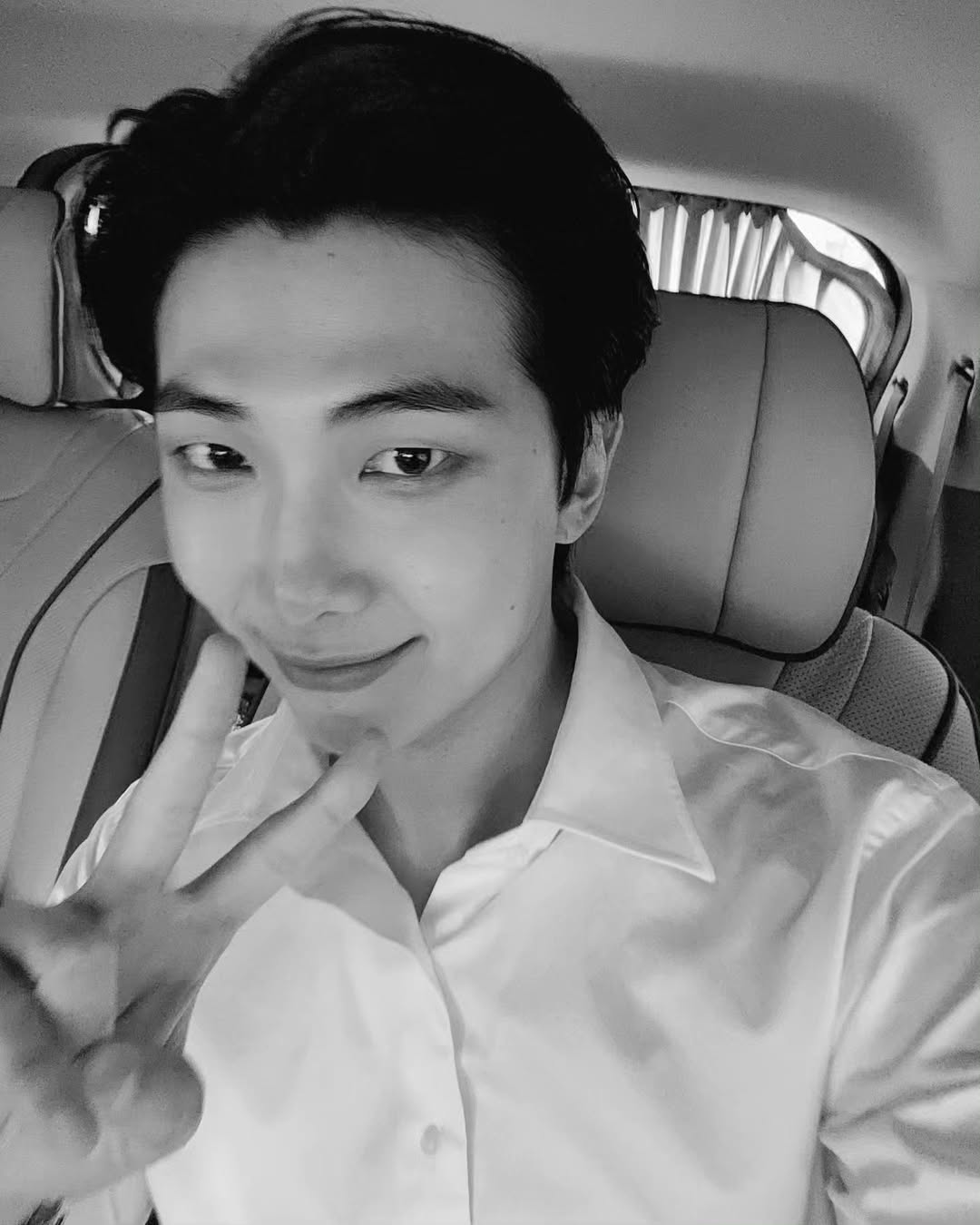 K-POP 史上首位！BTS 隊長 RM 受邀 APEC 高峰會演講，有望同框 AI 教父黃仁勳