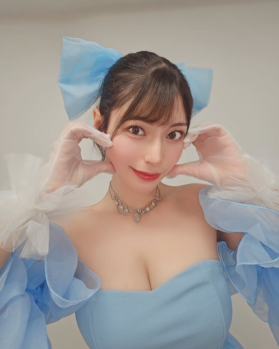 確定卸下「專屬身份」！楠エリサ 悄然缺席 FALENO 年度盛會，發文直言：我也無法明確地說自己 