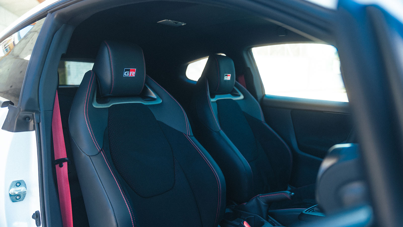 車 COOL｜試駕 Toyota GR YARiS 8AT，超舒爽的自排暴力鴨！