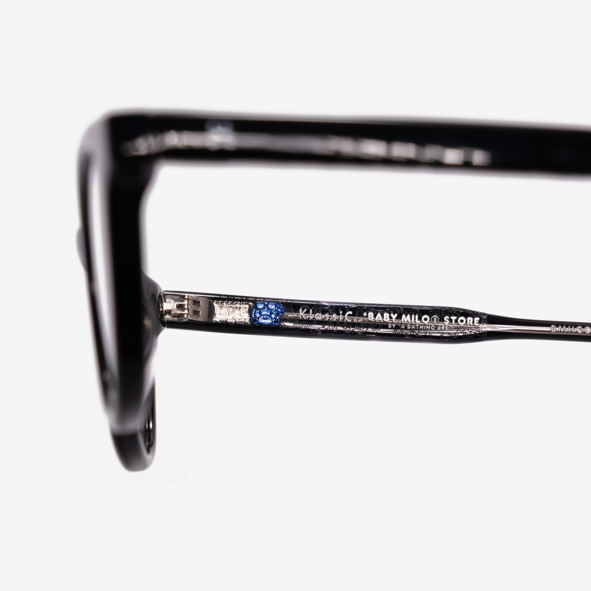 首個台灣眼鏡品牌 KlassiC. 攜手 BAPE 人氣 IP Baby Milo® 推出限量聯名系列