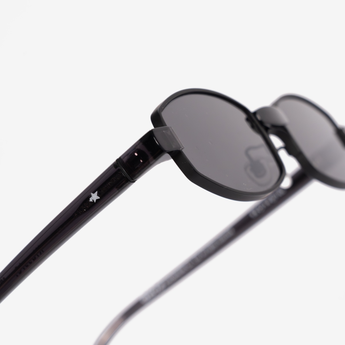 首個台灣眼鏡品牌 KlassiC. 攜手 BAPE 人氣 IP Baby Milo® 推出限量聯名系列