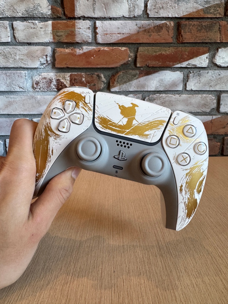 《羊蹄山戰鬼》收藏版開箱，戰鬼面具、武士刀鐔等實體周邊讓你彷彿置身於蝦夷地