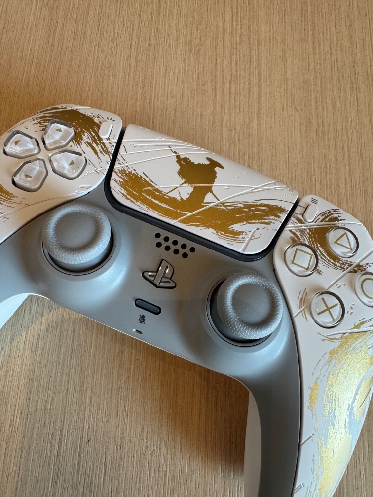 《羊蹄山戰鬼》收藏版開箱，戰鬼面具、武士刀鐔等實體周邊讓你彷彿置身於蝦夷地