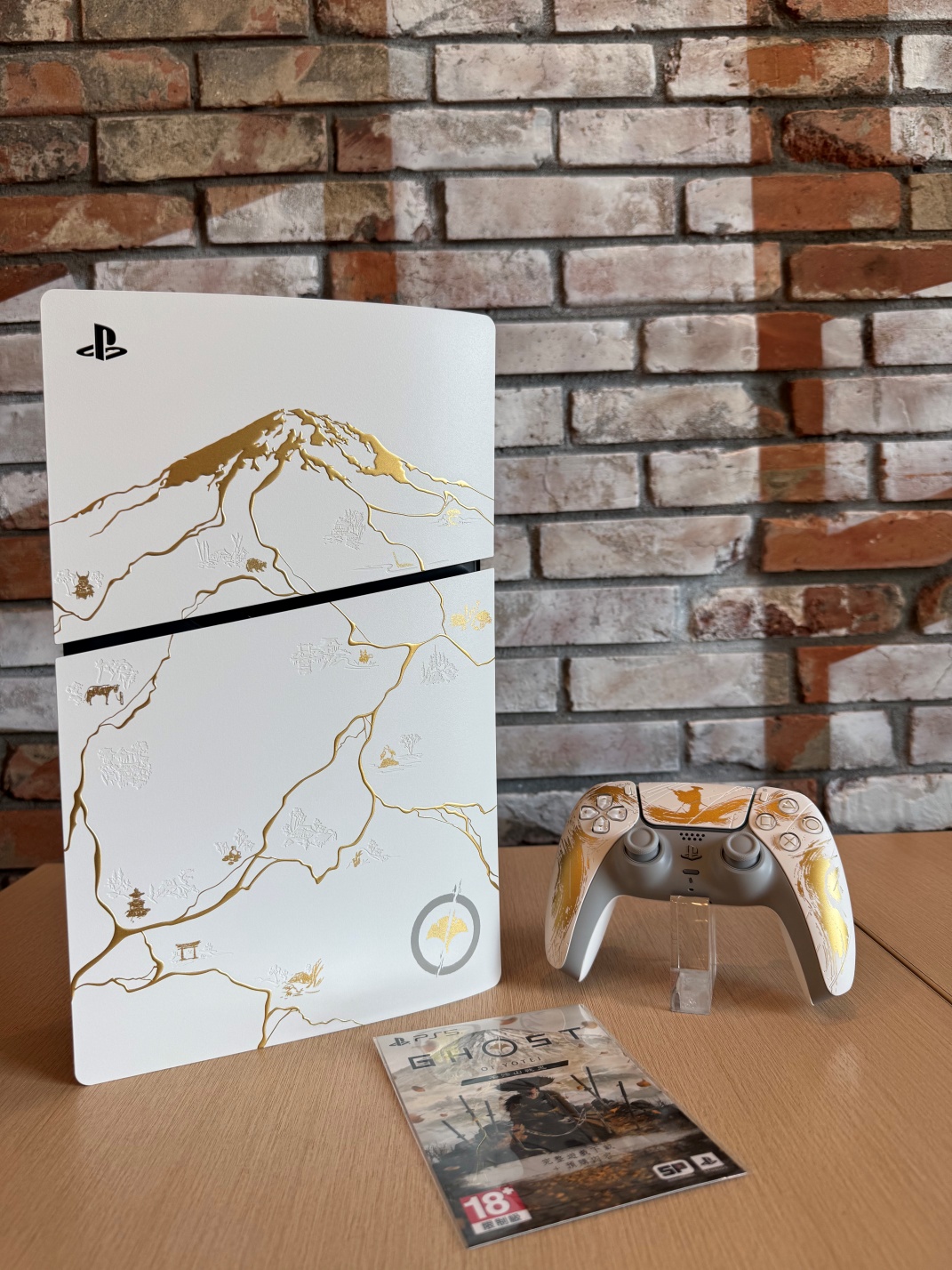 《羊蹄山戰鬼》收藏版開箱，戰鬼面具、武士刀鐔等實體周邊讓你彷彿置身於蝦夷地