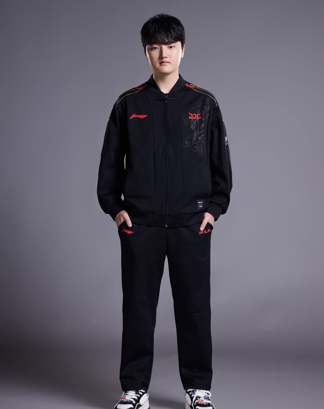 T1 全新 ADC Peyz 是誰？外號太子，親姊超美！年僅 19 歲天才少年！