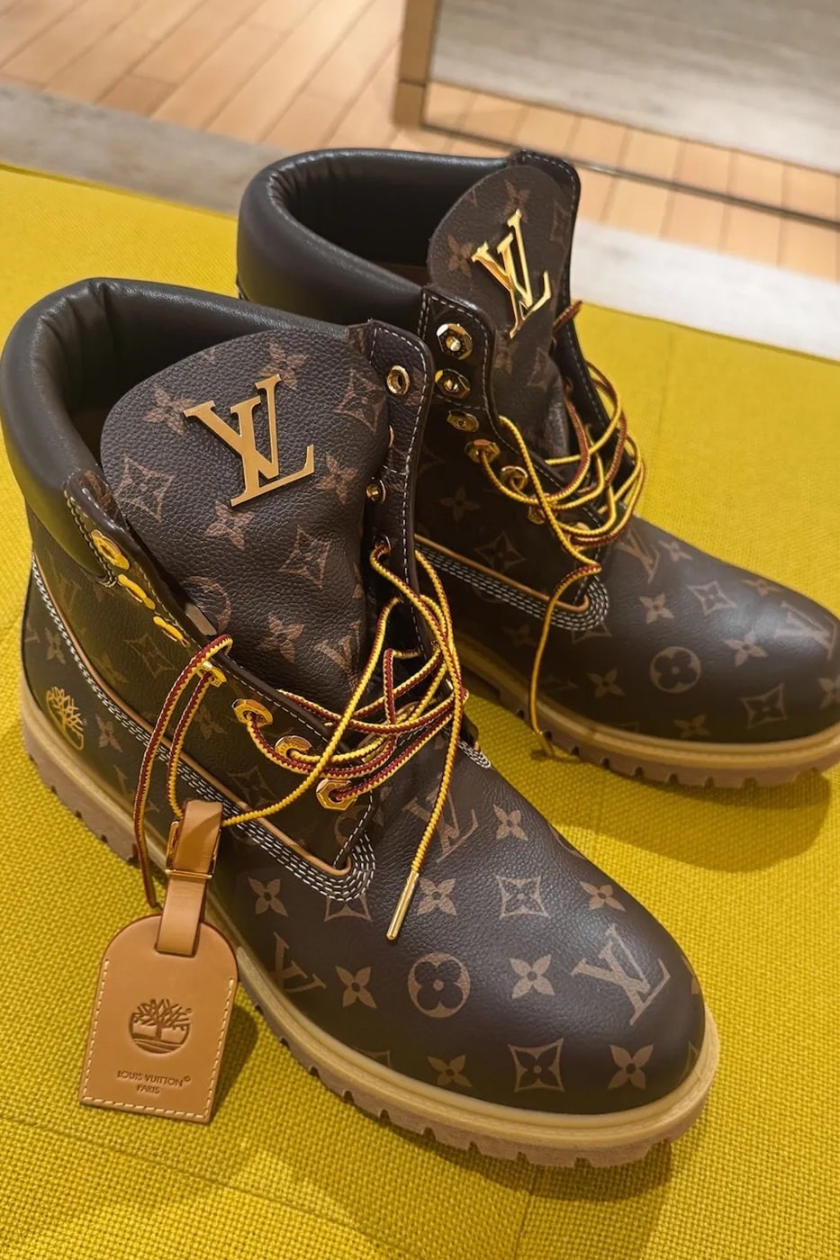 你錢夠嗎？新款 LV x Timberland 售價高達 8 萬 5 美元