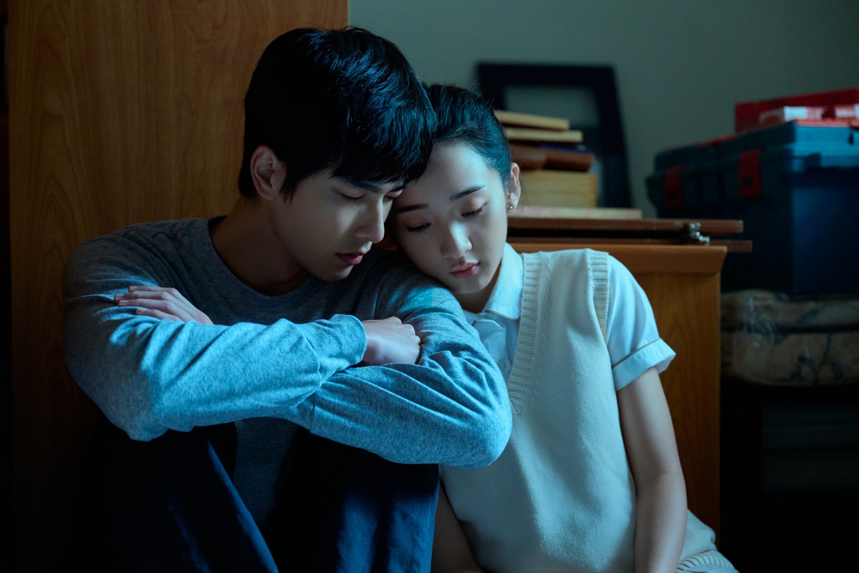 曾敬驊李沐搭檔演出相知相惜的疼痛系黑色純愛影集