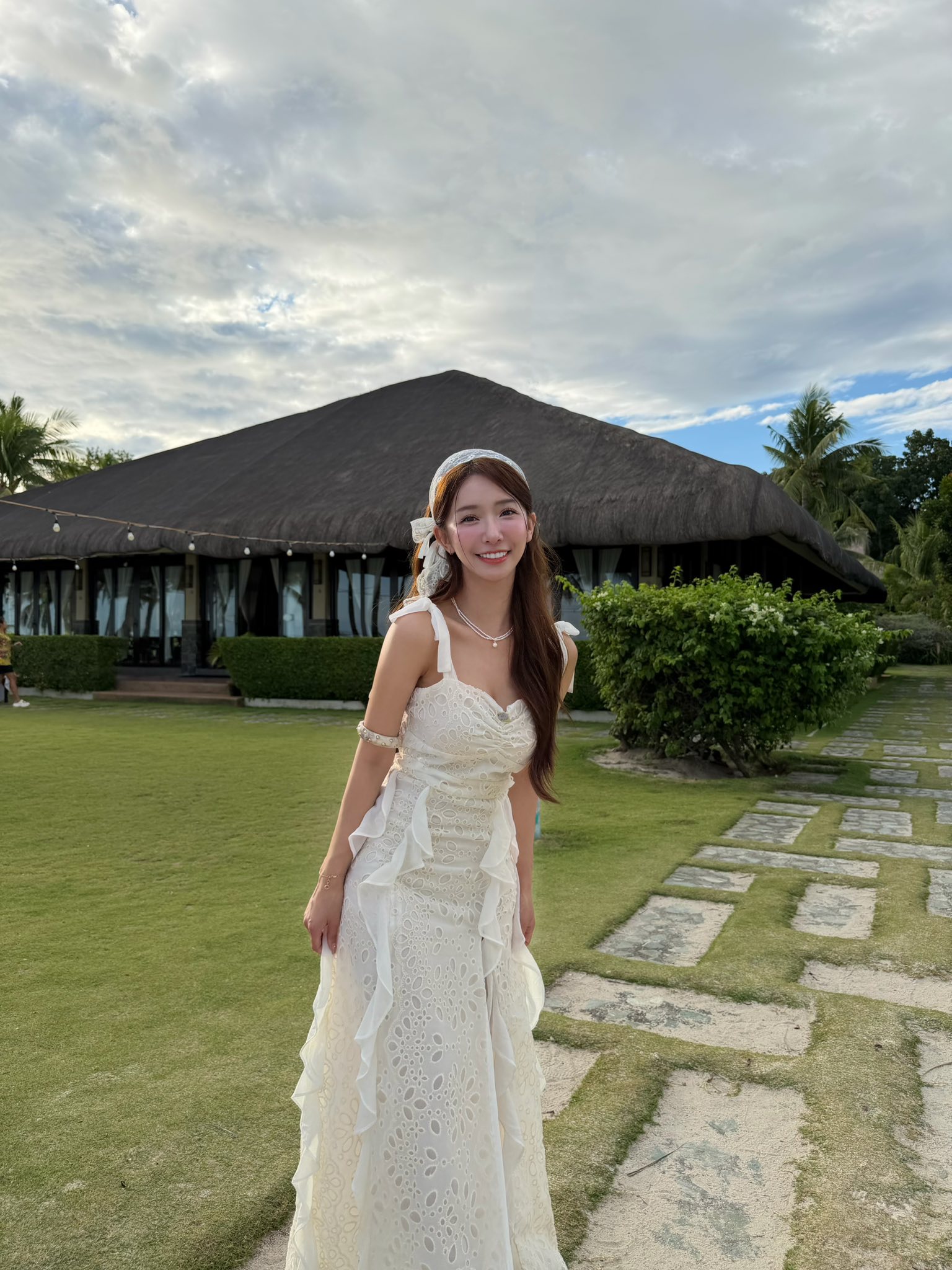 菲律賓宿霧解放比基尼！啦啦隊女神禾羽辣曬絕美陽光美照，好身材全看光！