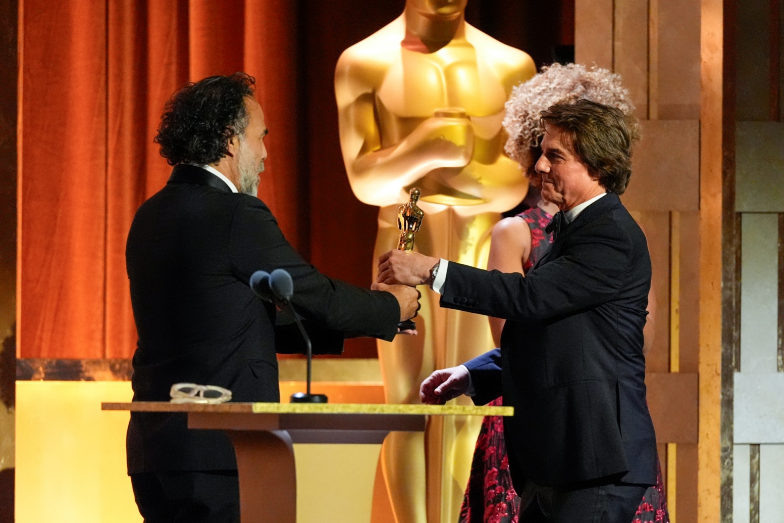 63 歲的阿湯哥終於拿下小金人，發表感人演說：拍電影不只是我的工作，它就是我的人生