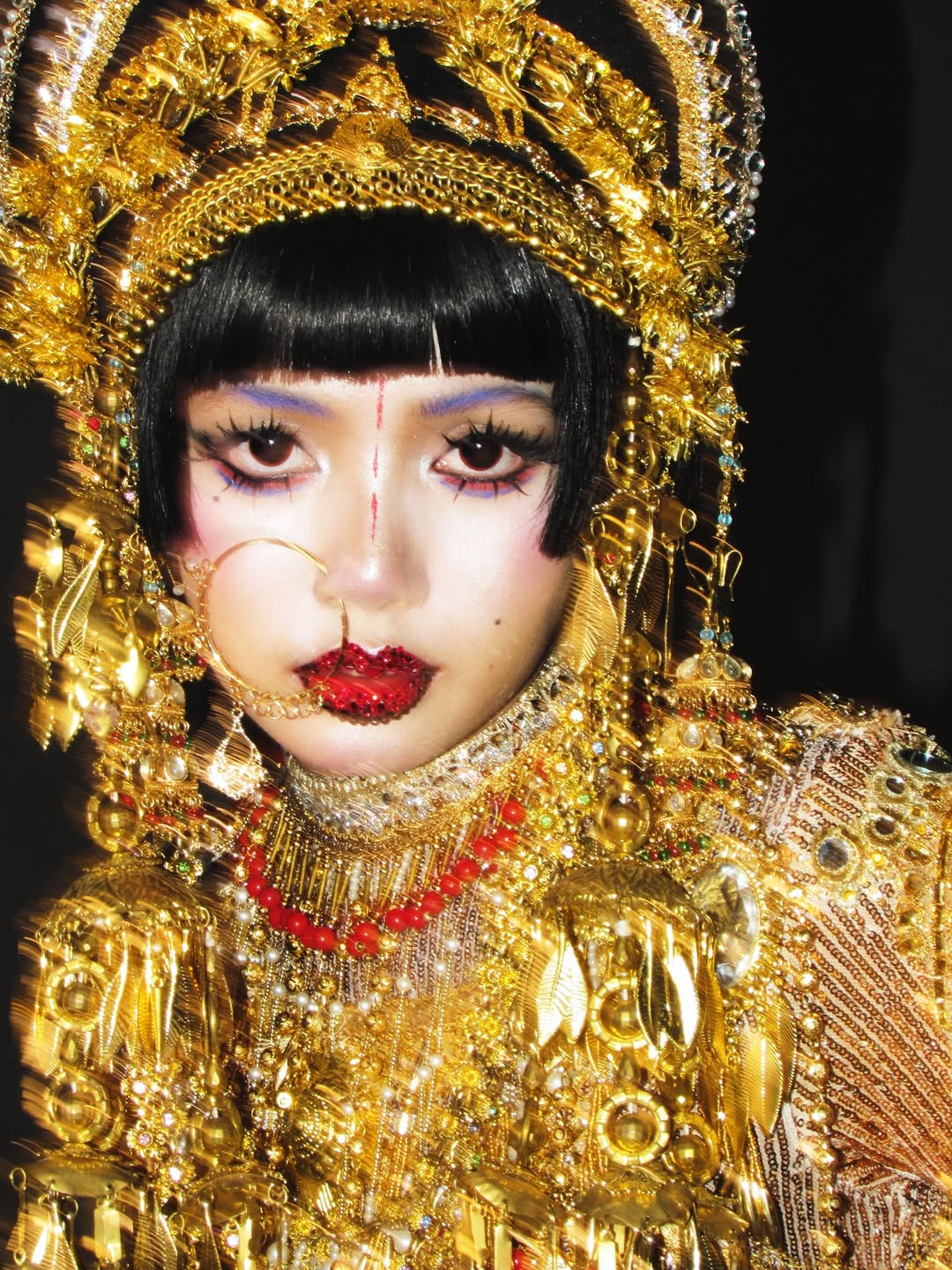 LISA 萬聖節扮裝神還原《愛x死x機器人》吉巴羅！網：真的超強！