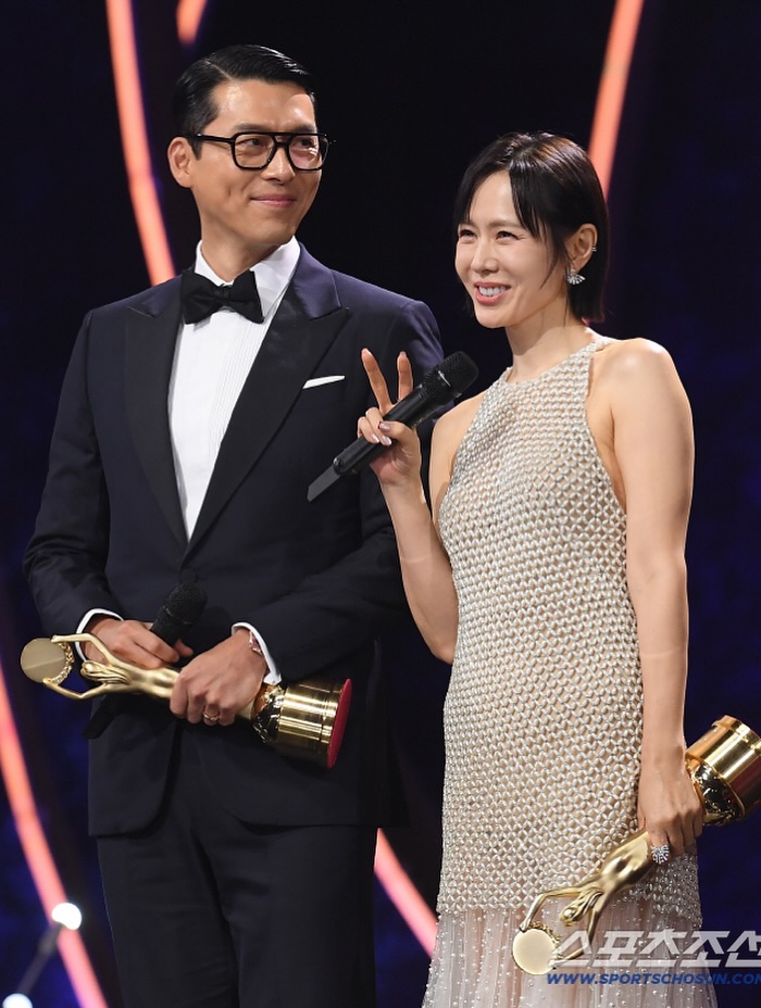 熟男魅力炸裂螢幕！玄彬、鄭雨盛《韓國製造》雙雄對決，全新劇照、前導預告帥度破表！