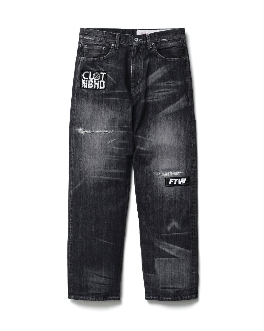 CLOT x NEIGHBORHOOD 全新聯名登場，竟帶回冠希最愛的 04 FTW 牛王！