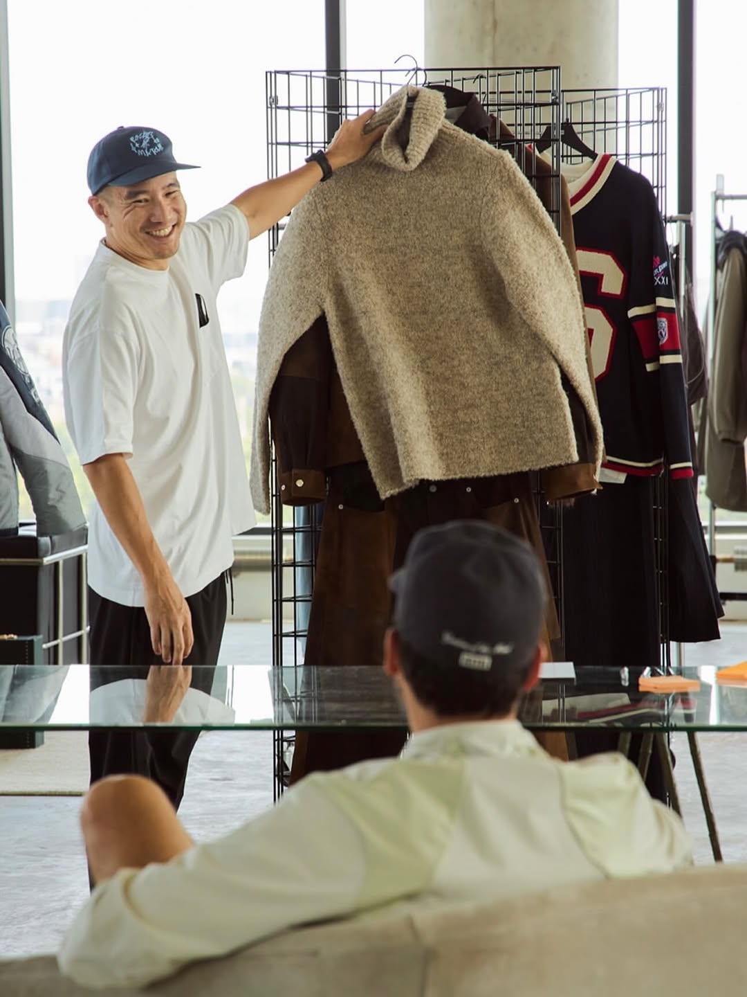 Eugene Tong：從街拍男神到幕後操刀，時尚影響力更深