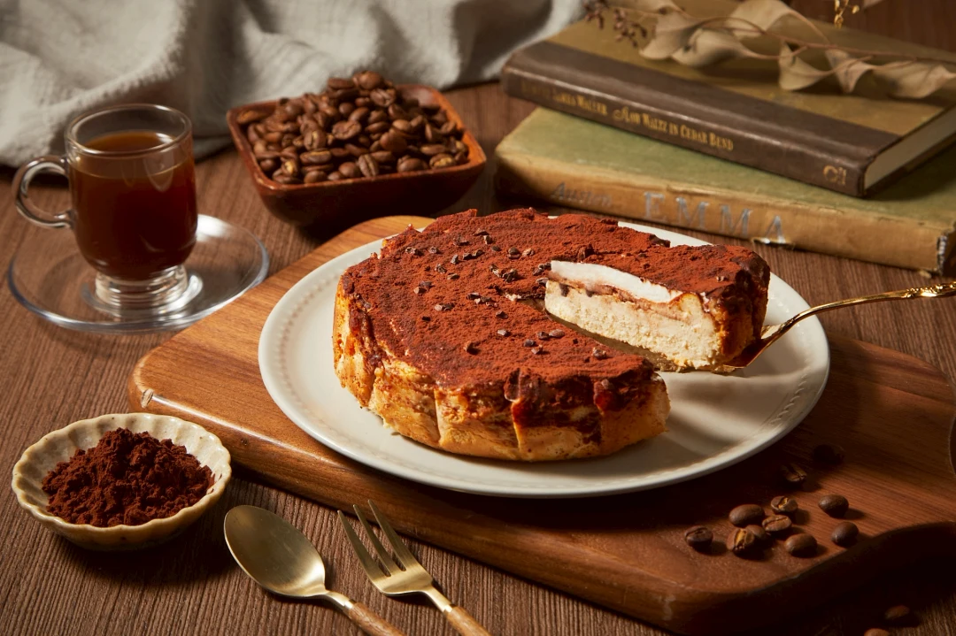 咖啡迷必收！義式瑪奇朵 × 巴斯克，起士公爵打造秋冬最迷人「義式瑪奇朵熟成巴斯克」-03