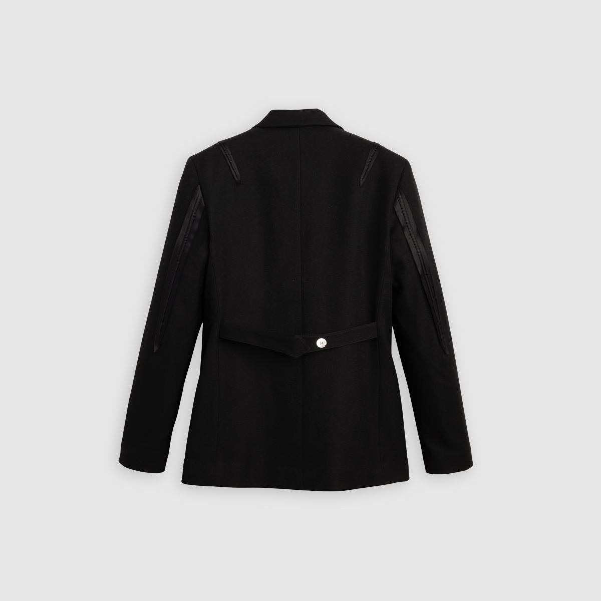 Levi’s® x Kiko Kostadinov 再次攜手推全新男裝聯名膠囊系列