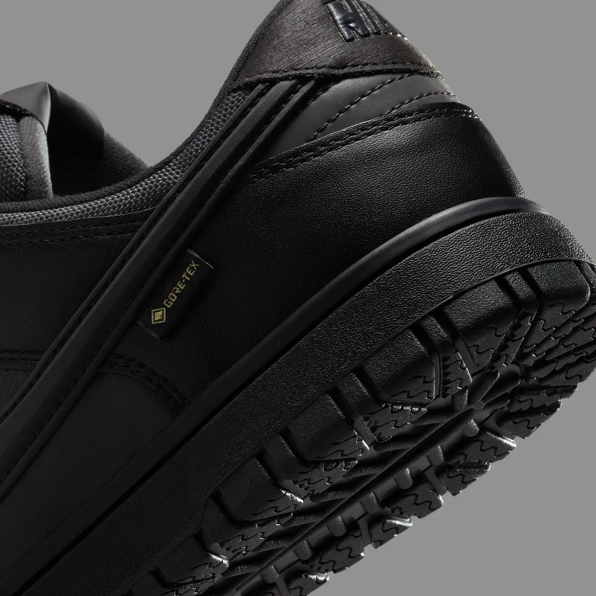 下雨天必備鞋款！Nike Dunk Low GTX「黑魂」發佈